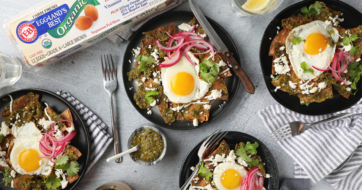 Roasted Salsa Verde Chilaquiles with Eggs and… | Eggland's Best