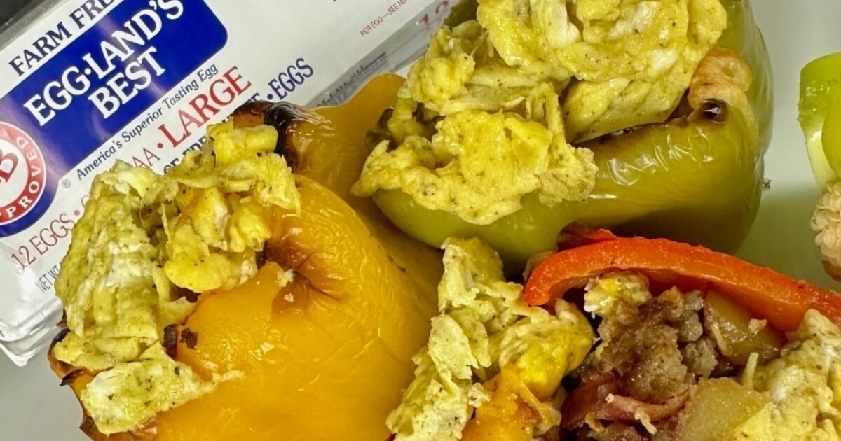 Breakfast Stuffed Bell Peppers Recipe | Eggland's Best