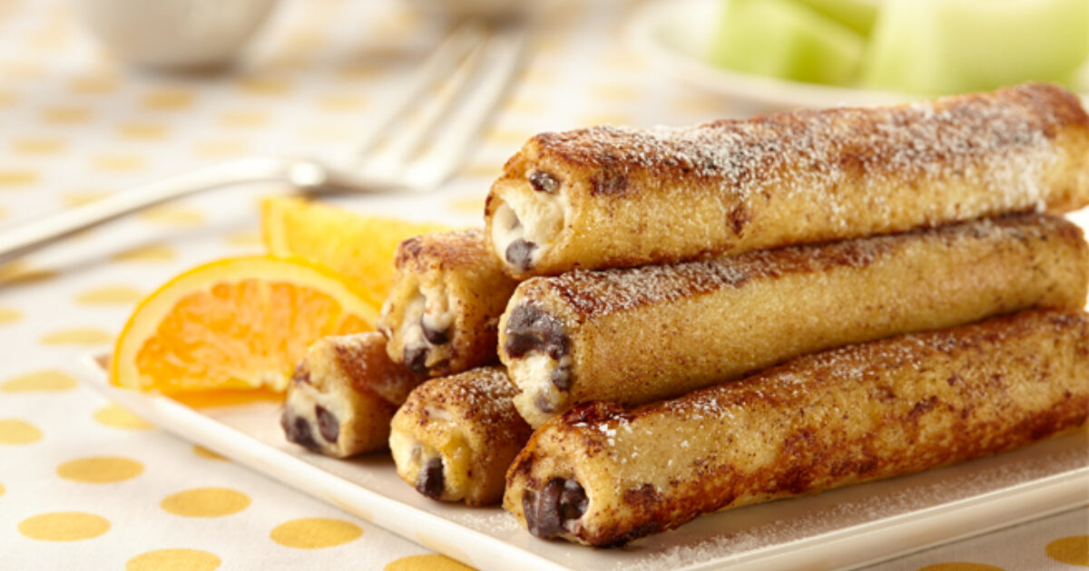 Cannoli French Toast Rolls Recipe | Eggland's Best