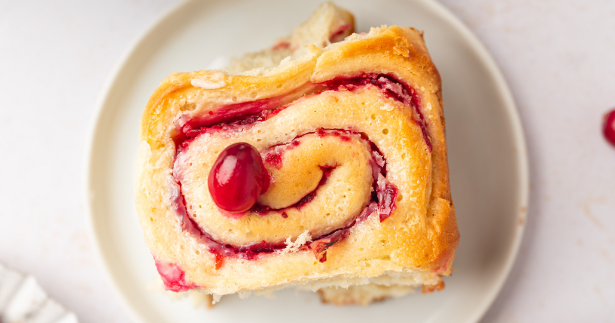 Cranberry Rolls Recipe | Eggland's Best