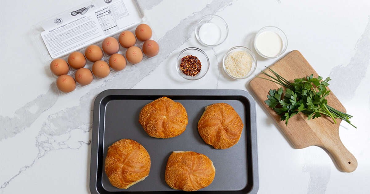 Bread Bowl Bites Recipe | Eggland's Best
