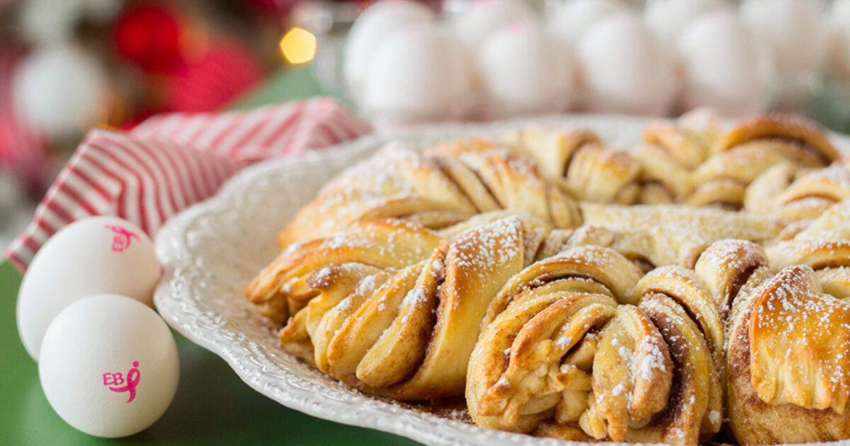 Cinnamon Twist Holiday Star Bread Recipe | Eggland's Best
