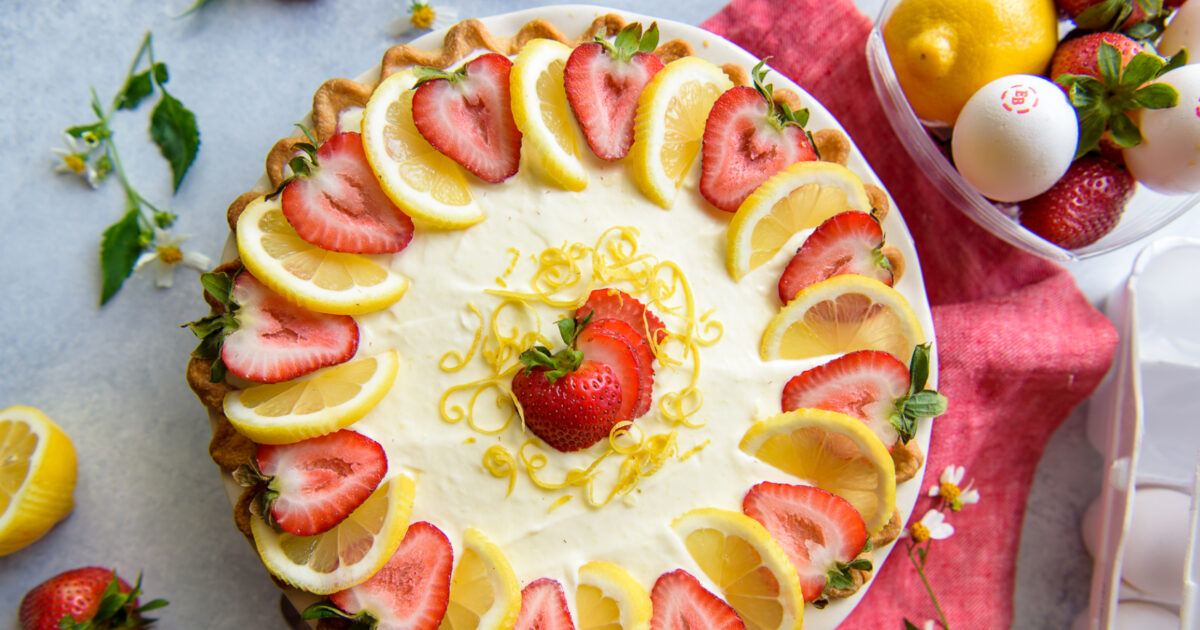 Strawberry Lemon Icebox Pie Recipe | Eggland's Best