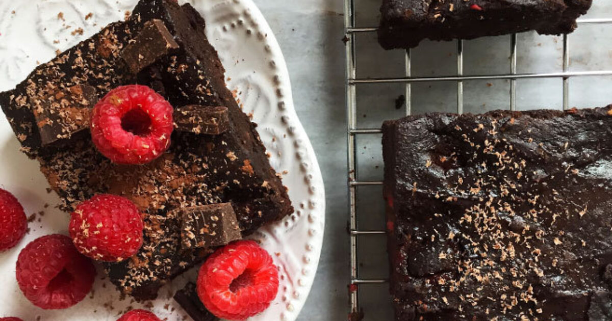Dark Chocolate Raspberry Brownies Recipe | Eggland's Best