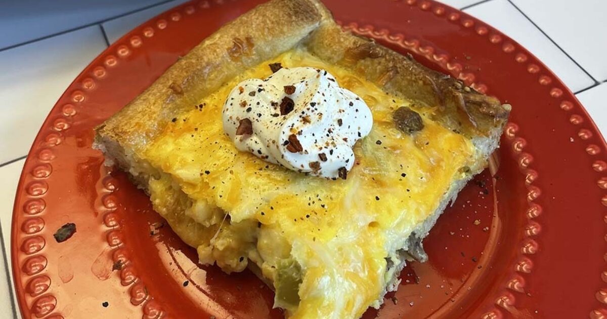 Easy Breakfast Pizza Recipe | Eggland's Best