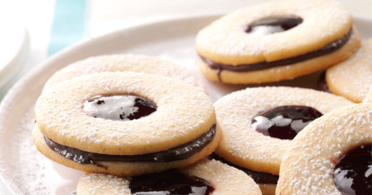Chocolate Linzer Cookies Recipe | Eggland's Best