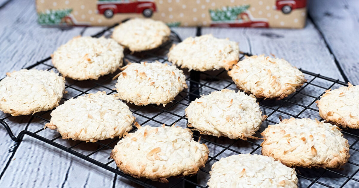 Easy Christmas Coconut Cookies Recipe | Eggland's Best
