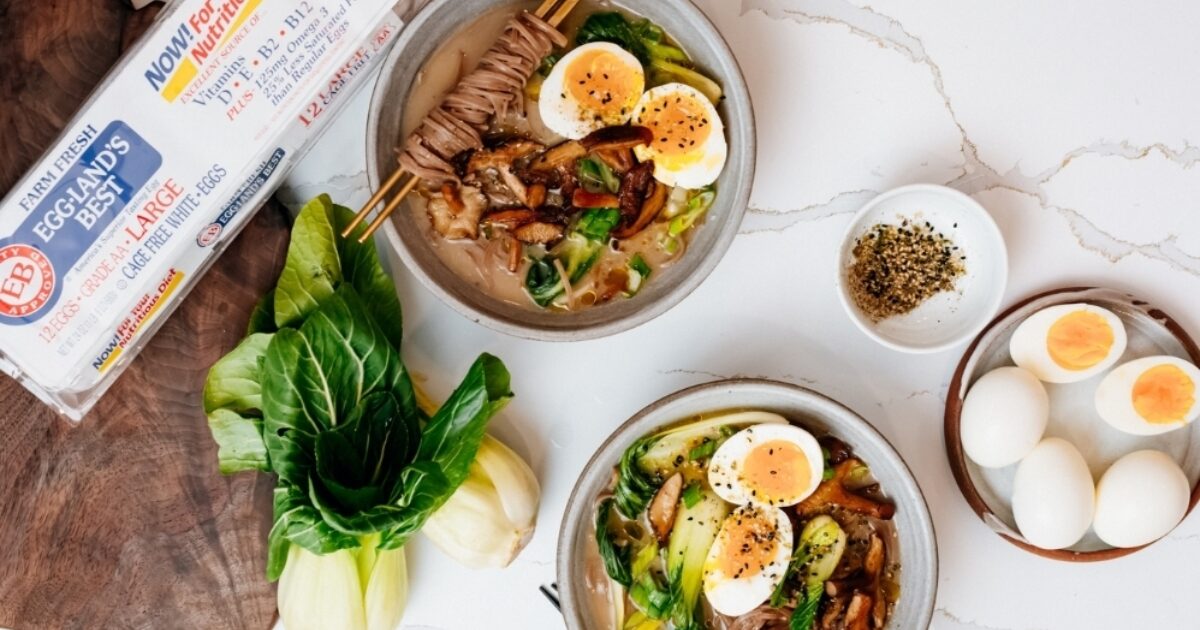 eggご飯ページ Eggland's Best Hard Cooked Eggs, Medium White, 6 count, 6 count