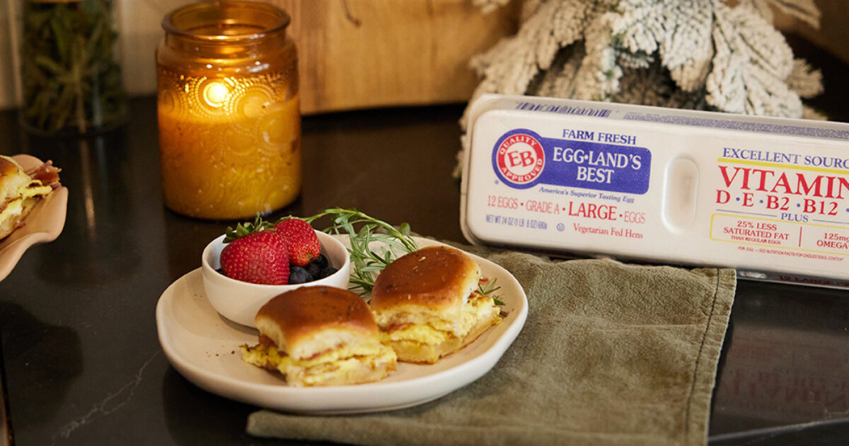 Hawaiian Breakfast Roll Sandwiches Recipe | Eggland's Best