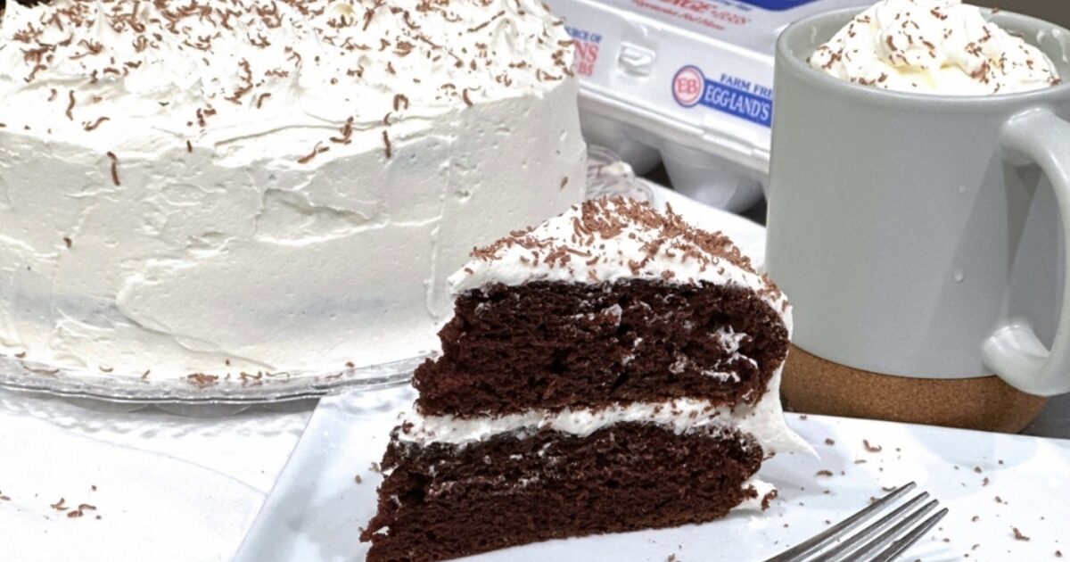 Hot Chocolate Cake Recipe | Eggland's Best