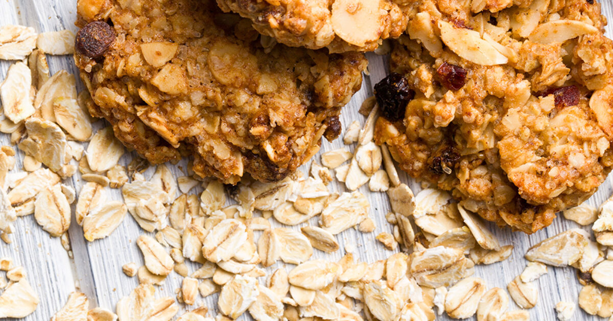 Oatmeal Raisin White Chip Cookies Recipe | Eggland's Best