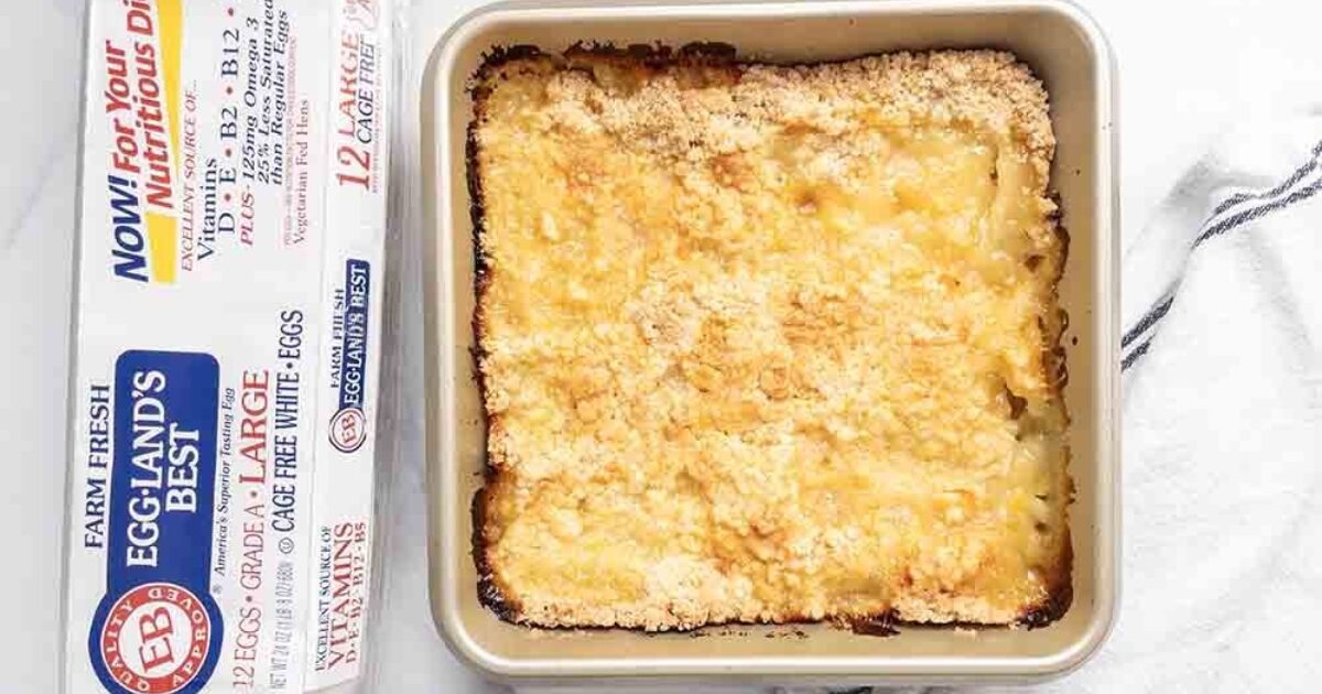 Easy Peach Cobbler Recipe | Eggland's Best