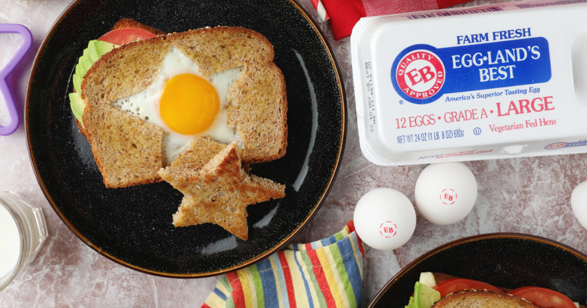 Star-Shaped Egg in a Hole Sandwich Recipe | Eggland's Best
