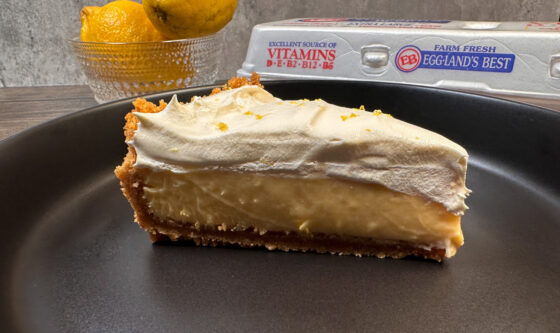Old Fashioned Lemon Icebox Pie