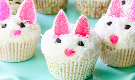 Blueberry Lemon Easter Cupcakes