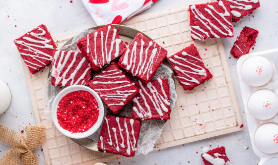 Red Velvet Blondies