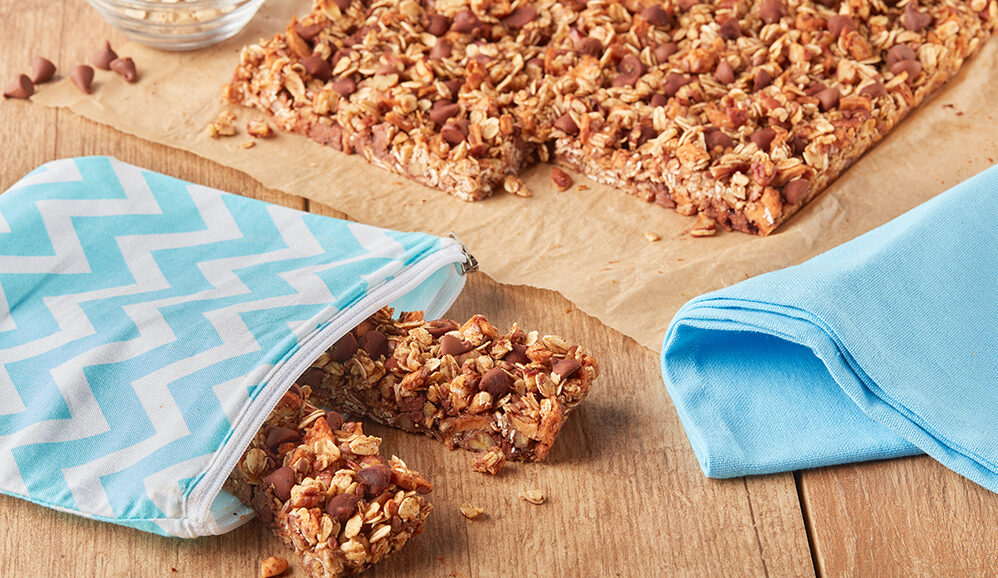 Photo of Apple Cinnamon Granola Bars with Chocolate Chips