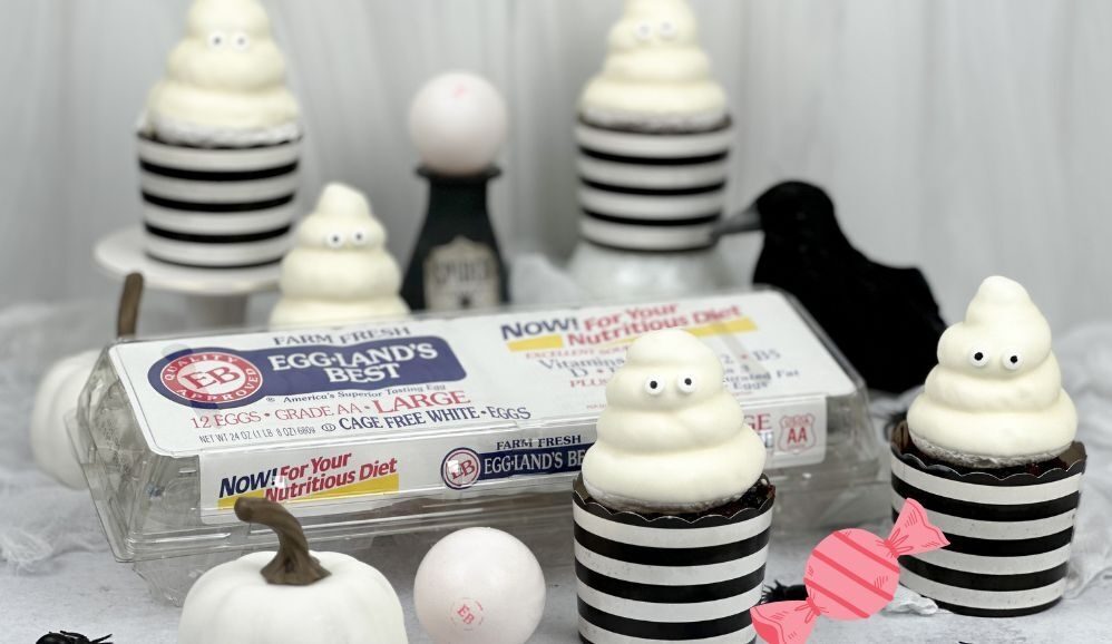 Photo of Spooky Red Velvet Cupcakes