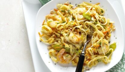 Colorful Shrimp Pad Thai